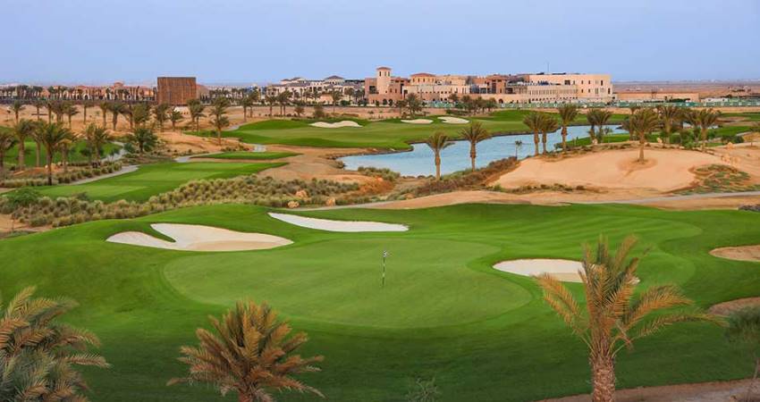 Play Golf in Saudi Arabia