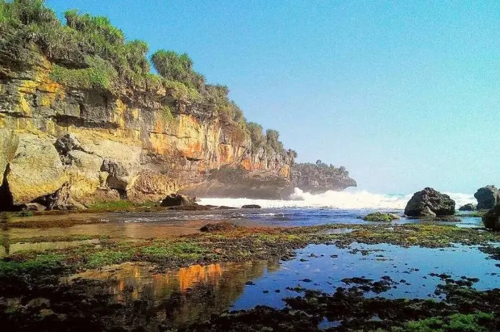10 Exotic Beaches in Gunung Kidul, Exploring the Beauty of the South Coast of Yogyakarta