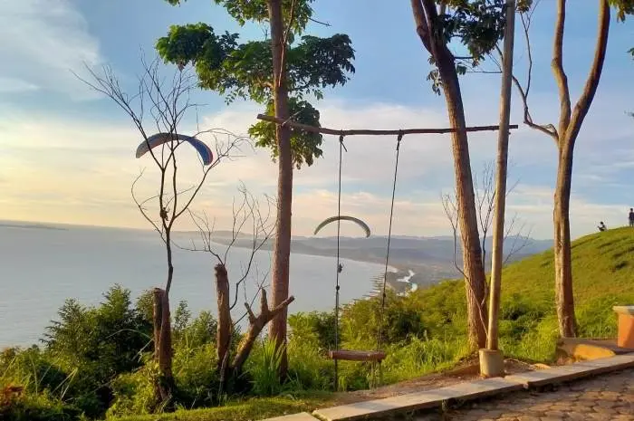 Tourist Attractions on the South Coast of West Sumatra