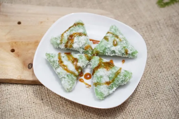 10 Authentic Balinese Snacks Offering the True Flavors of the Island of the Gods