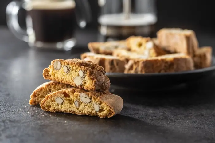 10 Authentic Italian Desserts with the Unique Flavors of the Pizza Nation